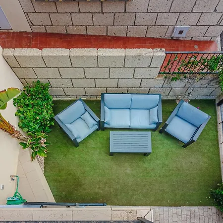 Beachfront Townhouse Palm-mar Apartment *